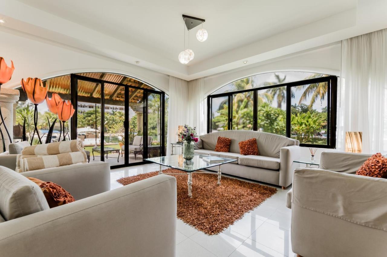 Elegant Lagoon Front Villa By Casa Paraiso カンクン エクステリア 写真