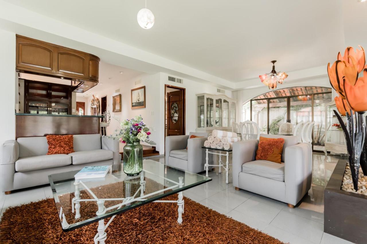 Elegant Lagoon Front Villa By Casa Paraiso カンクン エクステリア 写真